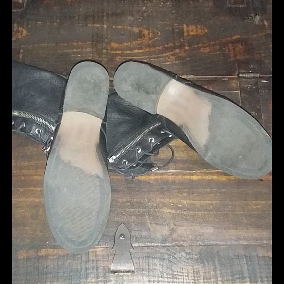 Black Leather High-Top Zipper Boots - Picture 4 of 5